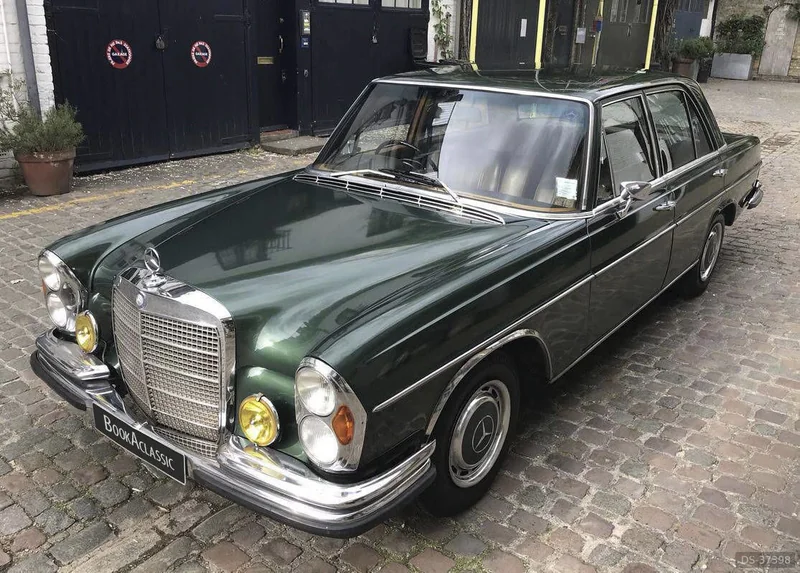 1971 Mercedes-Benz W108 280SE Saloon