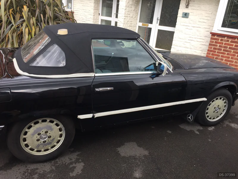 1983 Mercedes-Benz R107 in Southampton 2