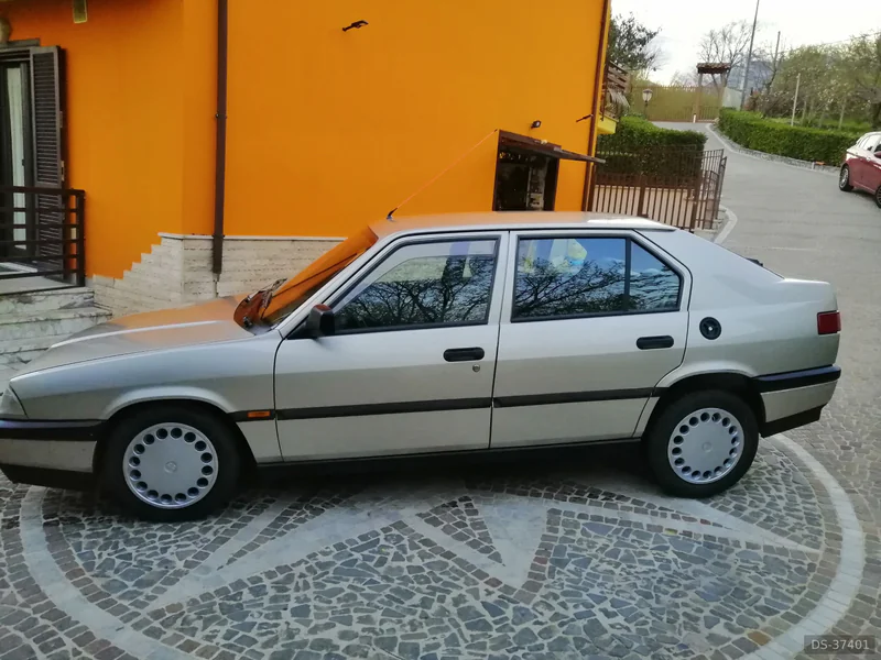 1990 Alfa Romeo 33 in Avellino 7