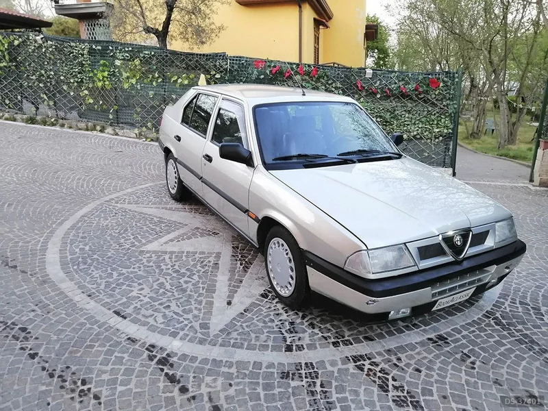 1990 Alfa Romeo 33 in Avellino 2