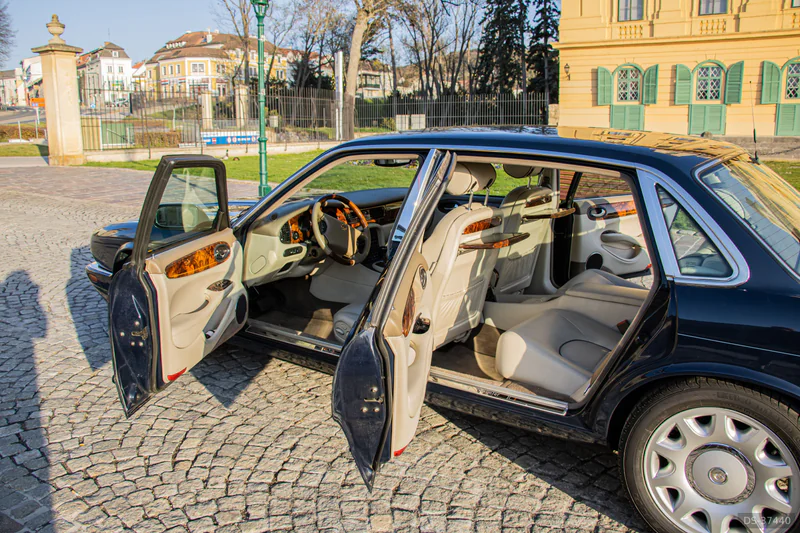 1997 Jaguar Daimler Super V8 Lwb in Eisenstadt 8