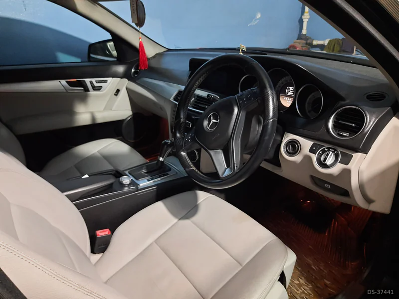 2012 Mercedes-Benz C220-cdi in Kolkata 5