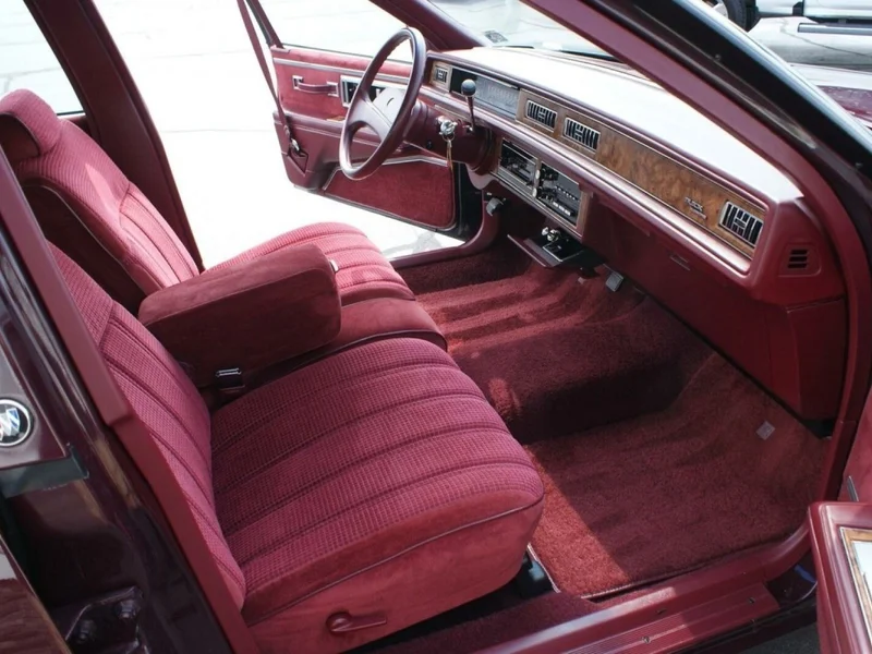 1991 Buick LeSabre Custom 3