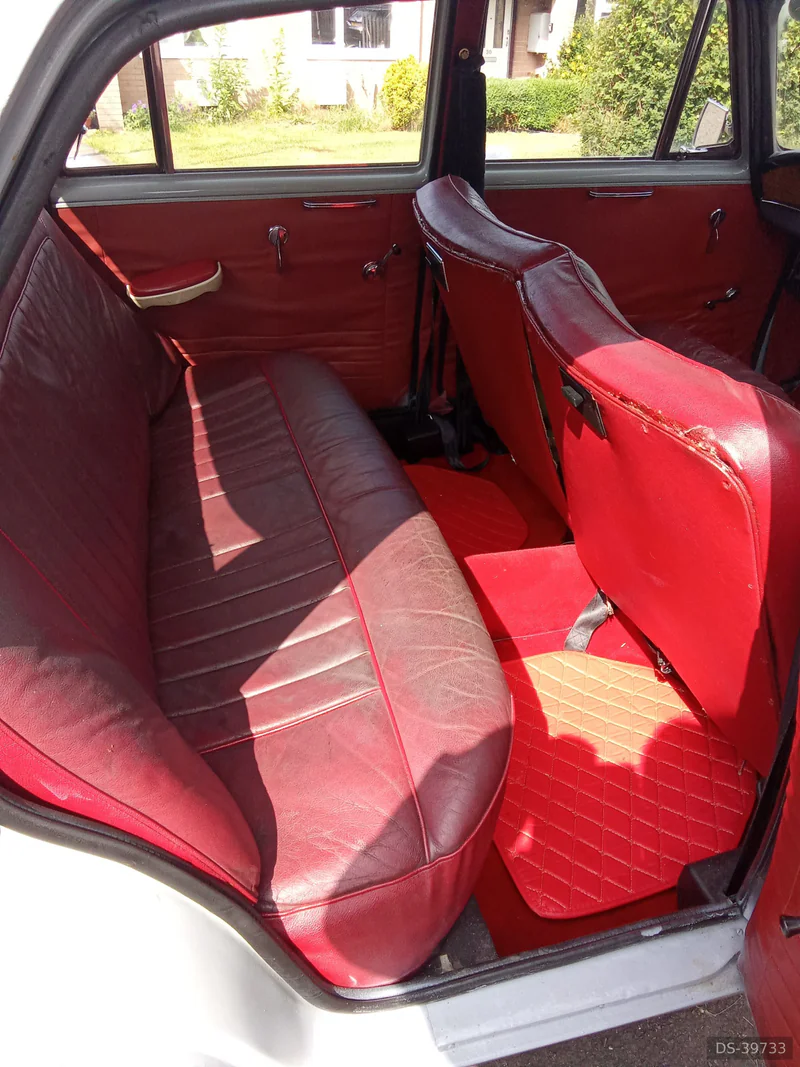 1966 Austin Cambridge in Shepton Mallet 7