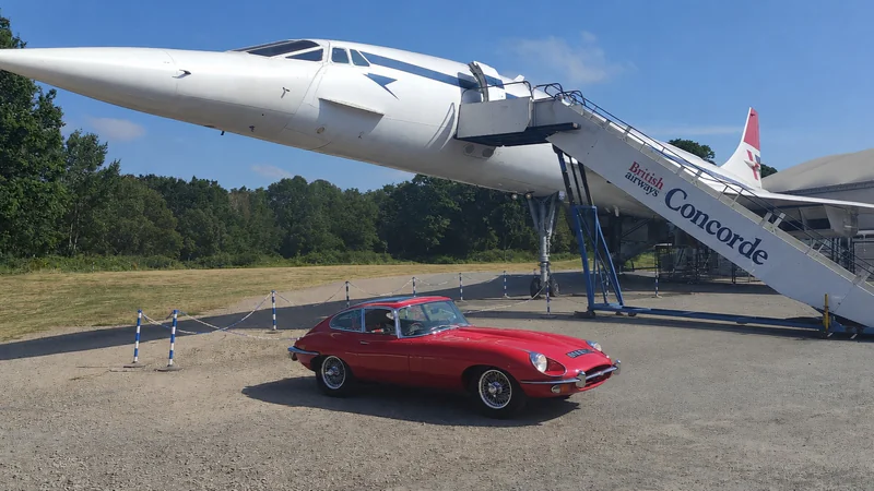 1970 Jaguar E-type in Crookham Common 5