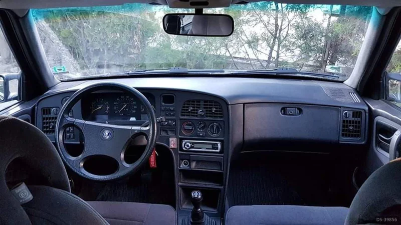 1989 Saab 9000 in варна 3