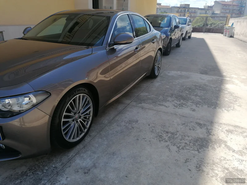 2018 Alfa Romeo Giulia 2.2 180cv Sport Edition in Ragusa 4