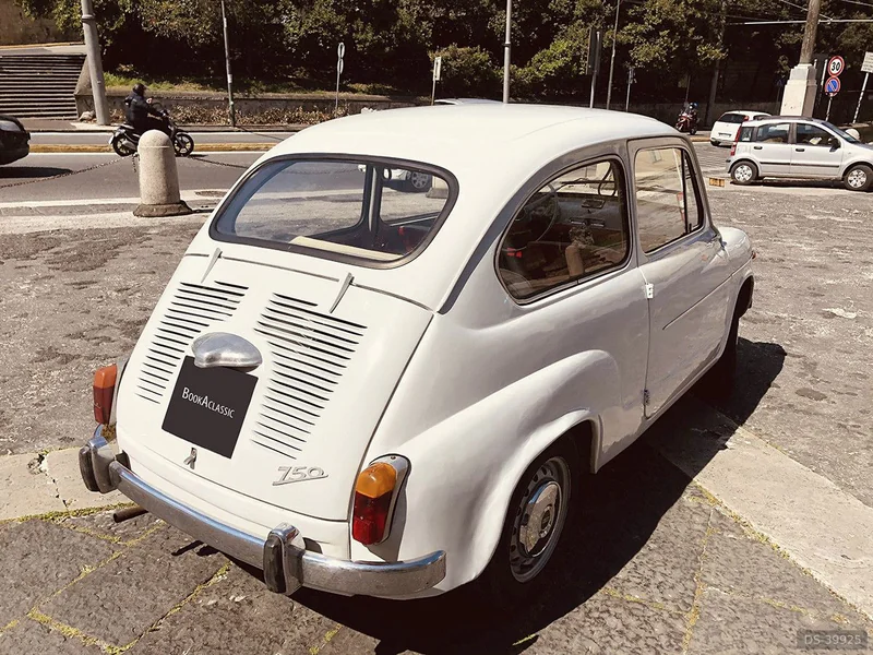 1963 Fiat 600d in Napoli 5