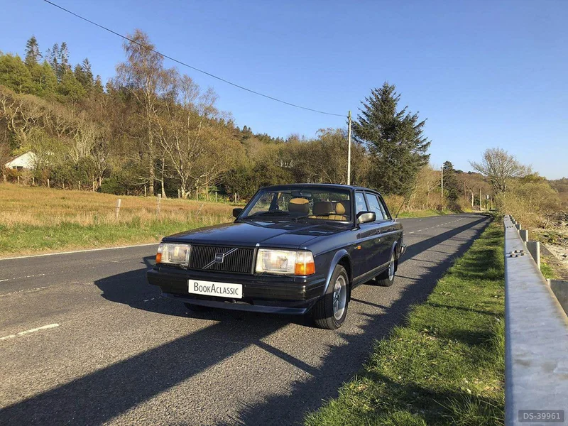 1988 Volvo 240 Glt in Glasgow 2