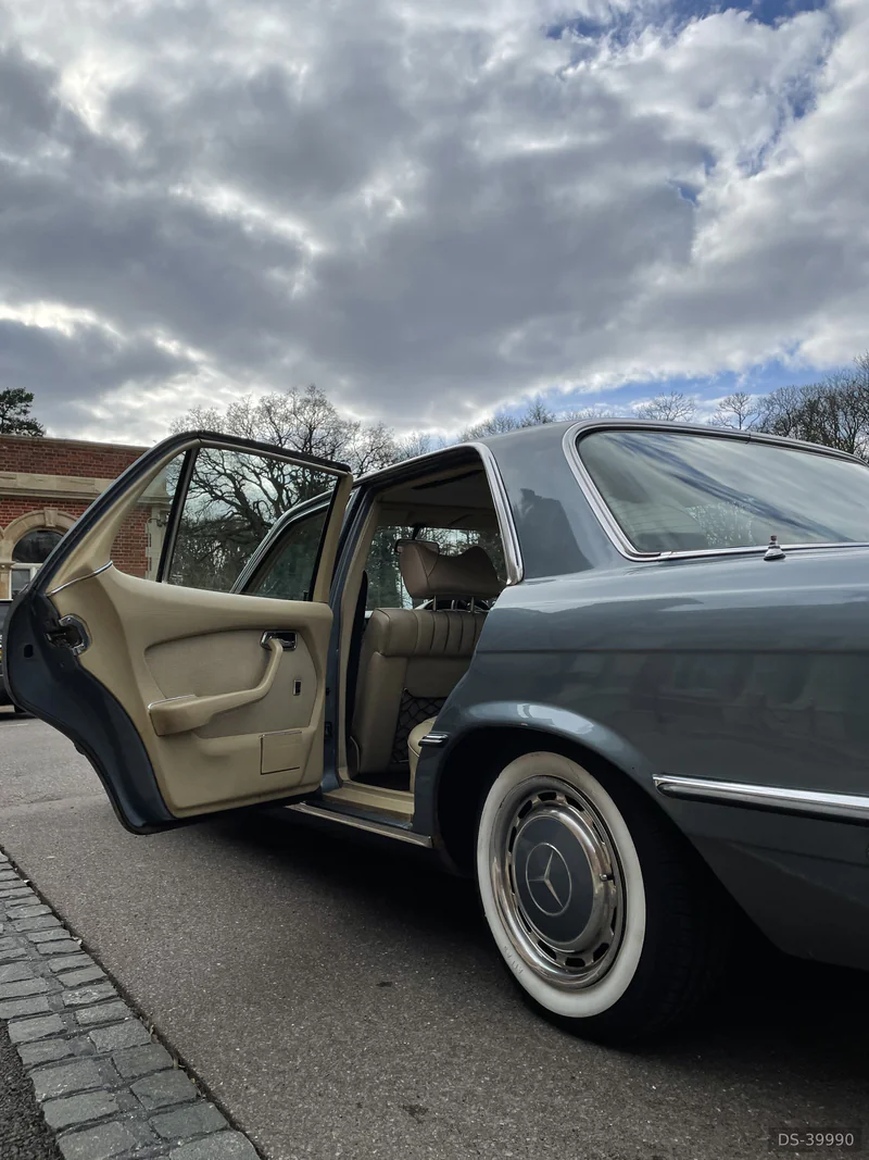 1977 Mercedes-Benz 450SE in Bracknell 7