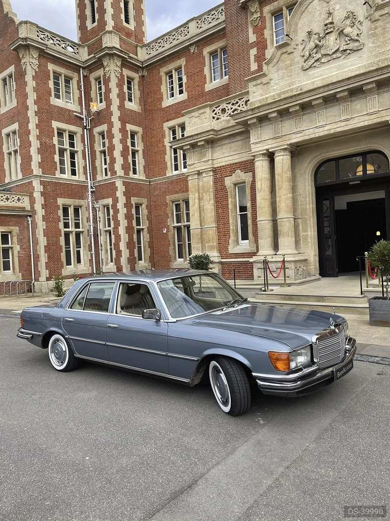 1977 Mercedes-Benz 450SE in Bracknell 2
