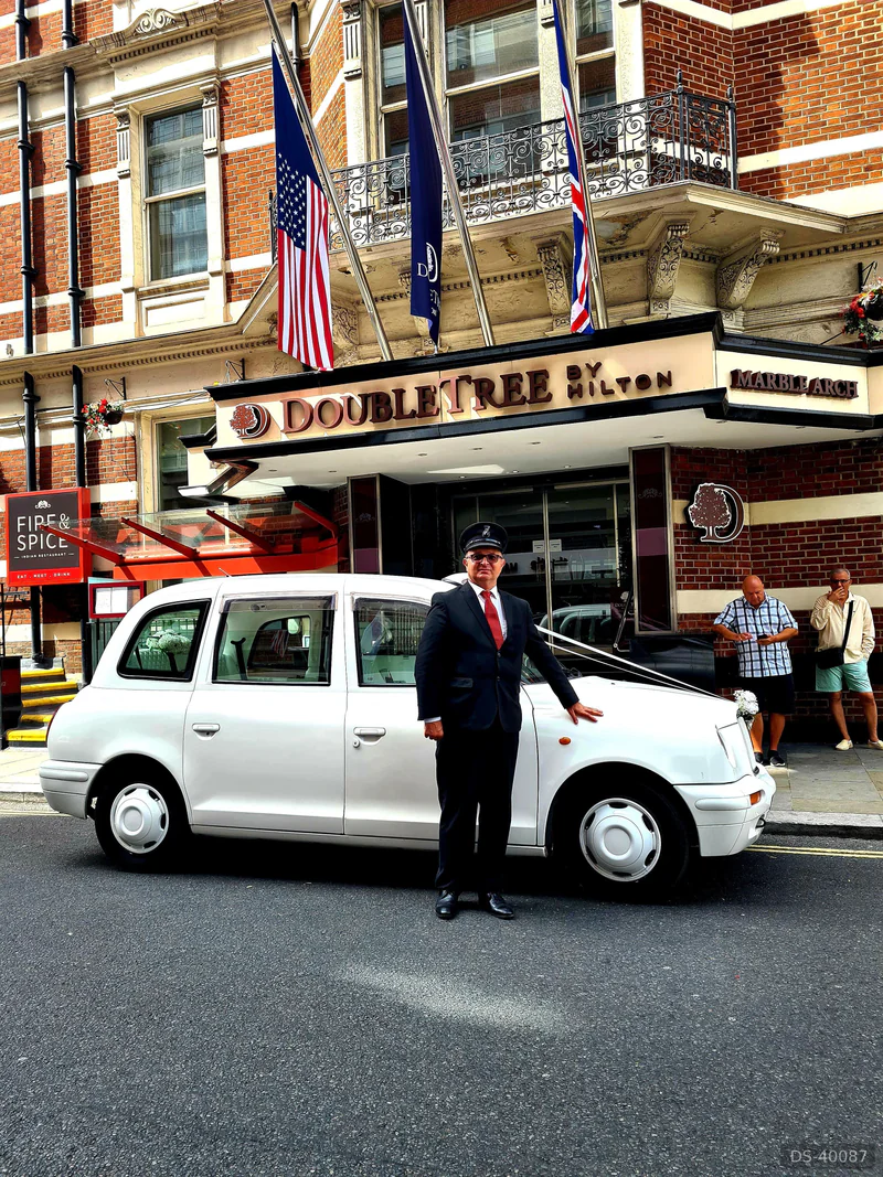 2005 London Taxi Limousine in London 10