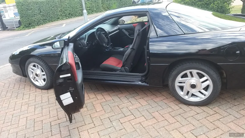 1997 Chevrolet Z28 Camaro in Broxbourne 10