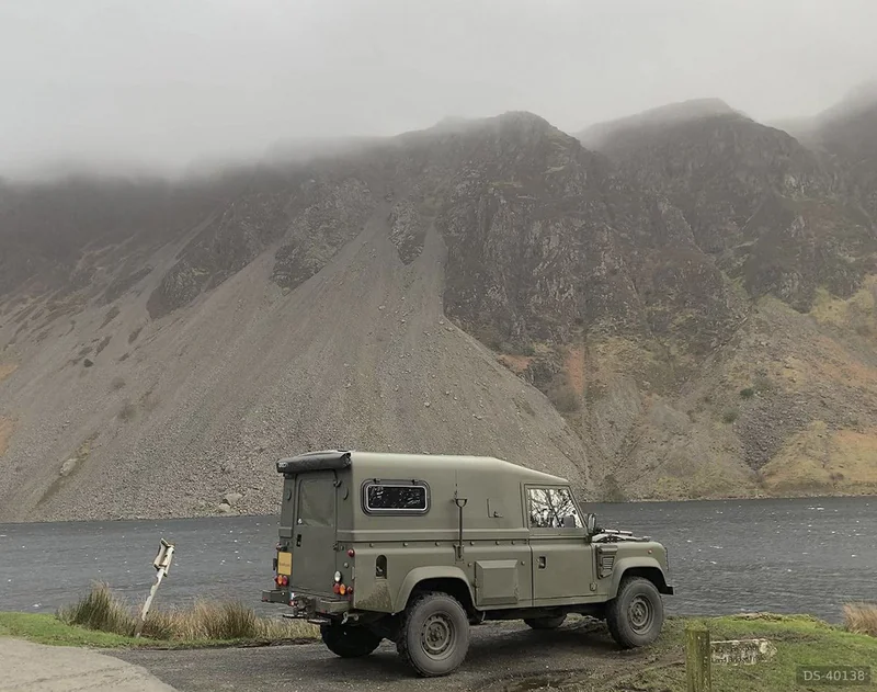1997 Land Rover Wolf Defender 110