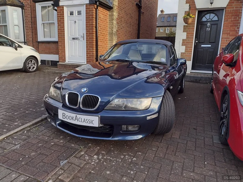 2000 BMW Z3 in Brentwood 1