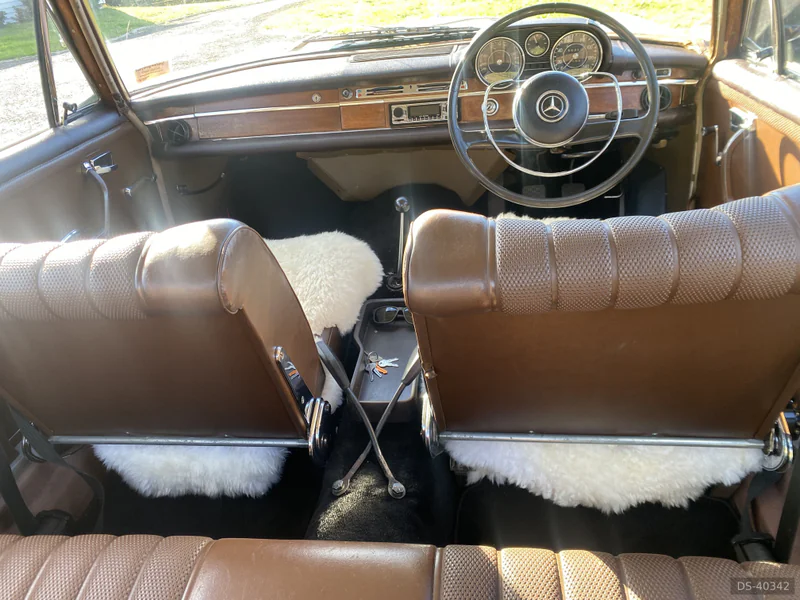 1967 Mercedes-Benz 250s in Auckland 8