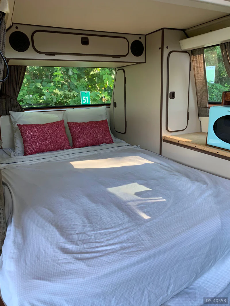 1984 Volkswagen Westfalia Vanagon in Vancouver 9