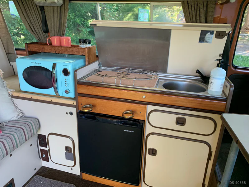 1984 Volkswagen Westfalia Vanagon in Vancouver 7