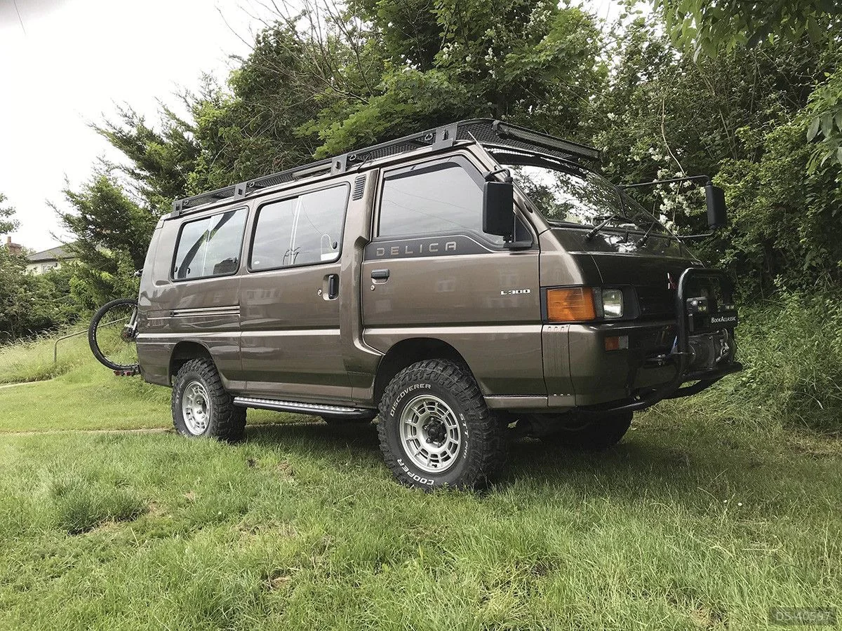 1993 Mitsubishi Delica