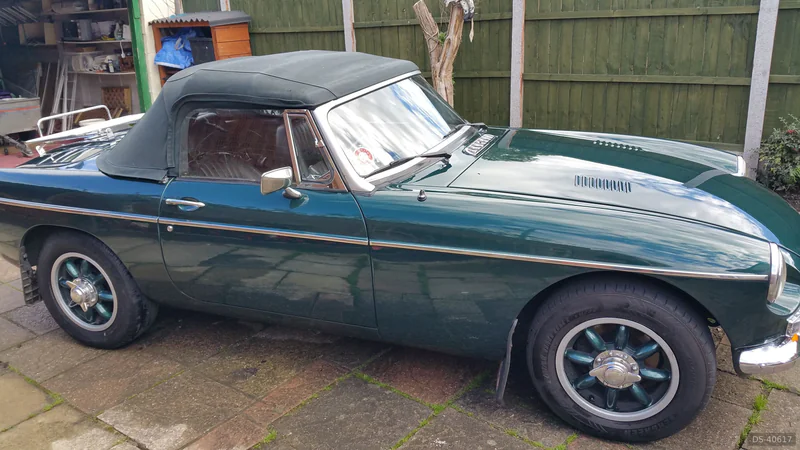 1976 MG B V8 in Ellesmere 2