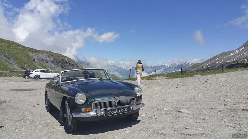 1976 MG B V8 in Ellesmere 4