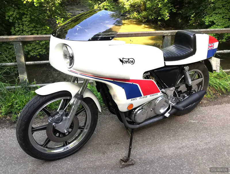 1975 Norton Commando 850 JPN in Bristol 4