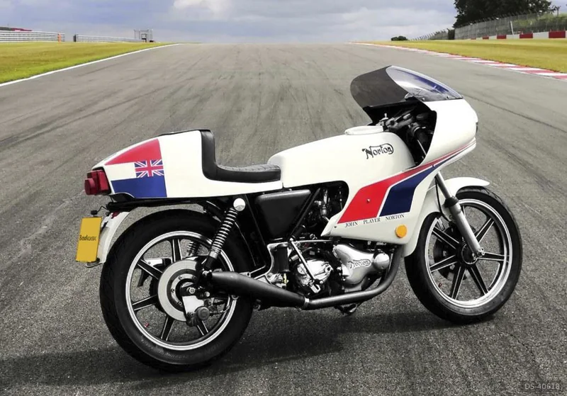 1975 Norton Commando 850 JPN in Bristol 3