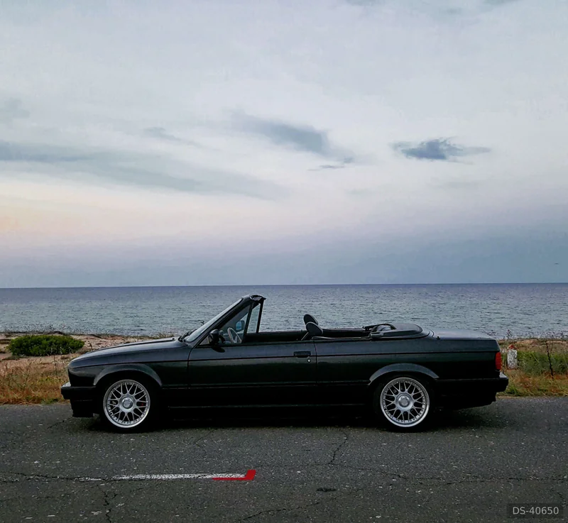 1992 BMW E30 in Sofia 10