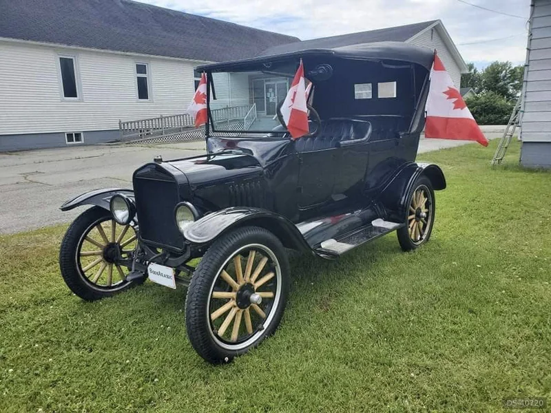 1923 Ford Model T in Lockeport 2