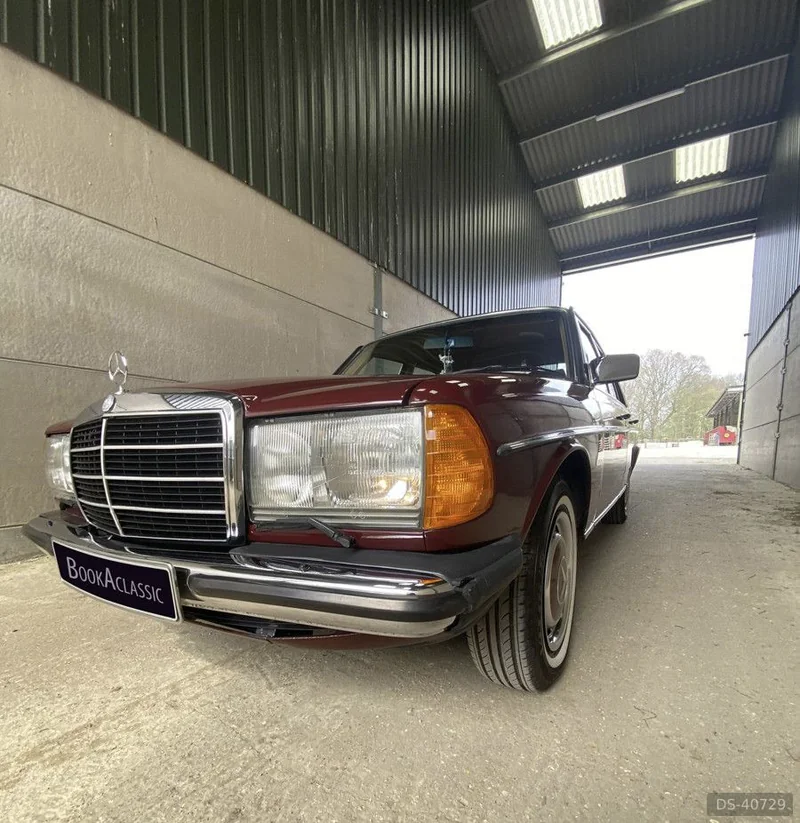 1983 Mercedes-Benz 230e in Horsham 5