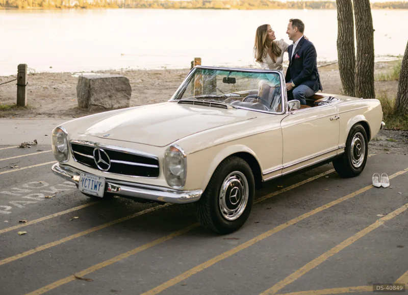 1964 Mercedes-Benz 230SL in Oakville