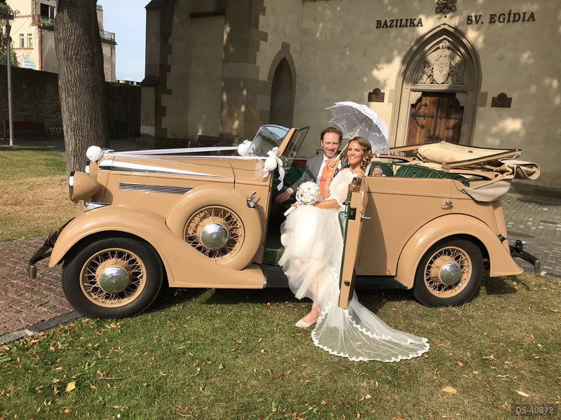 1936 Vauxhall Big Six Cabrio in Bardejov 2