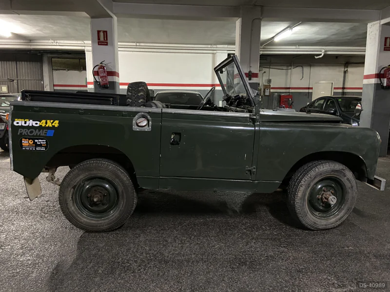 1963 Land Rover Santana S2a in Barcelona 7
