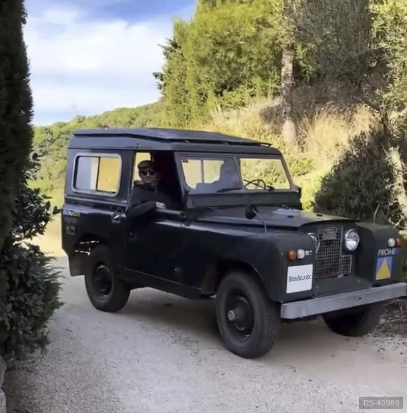 1963 Land Rover Santana S2a in Barcelona 4