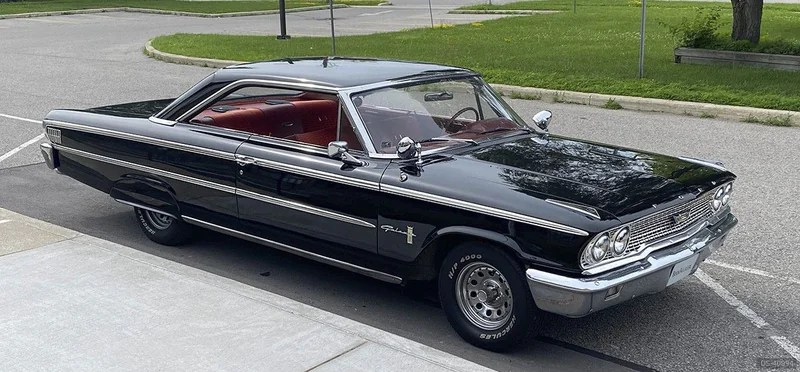1963 Ford Galaxie in Whitby 2