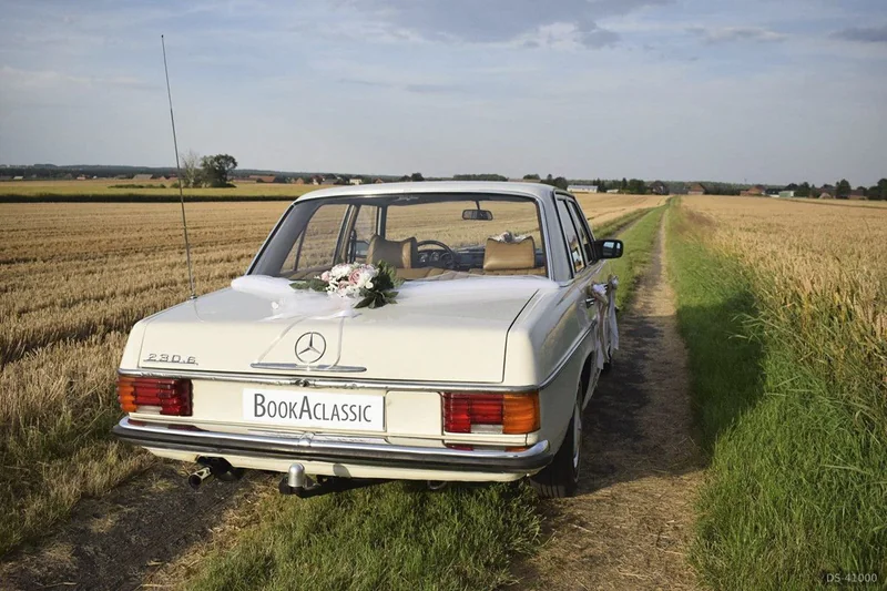 1974 Mercedes-Benz W114 in Kluczbork 7