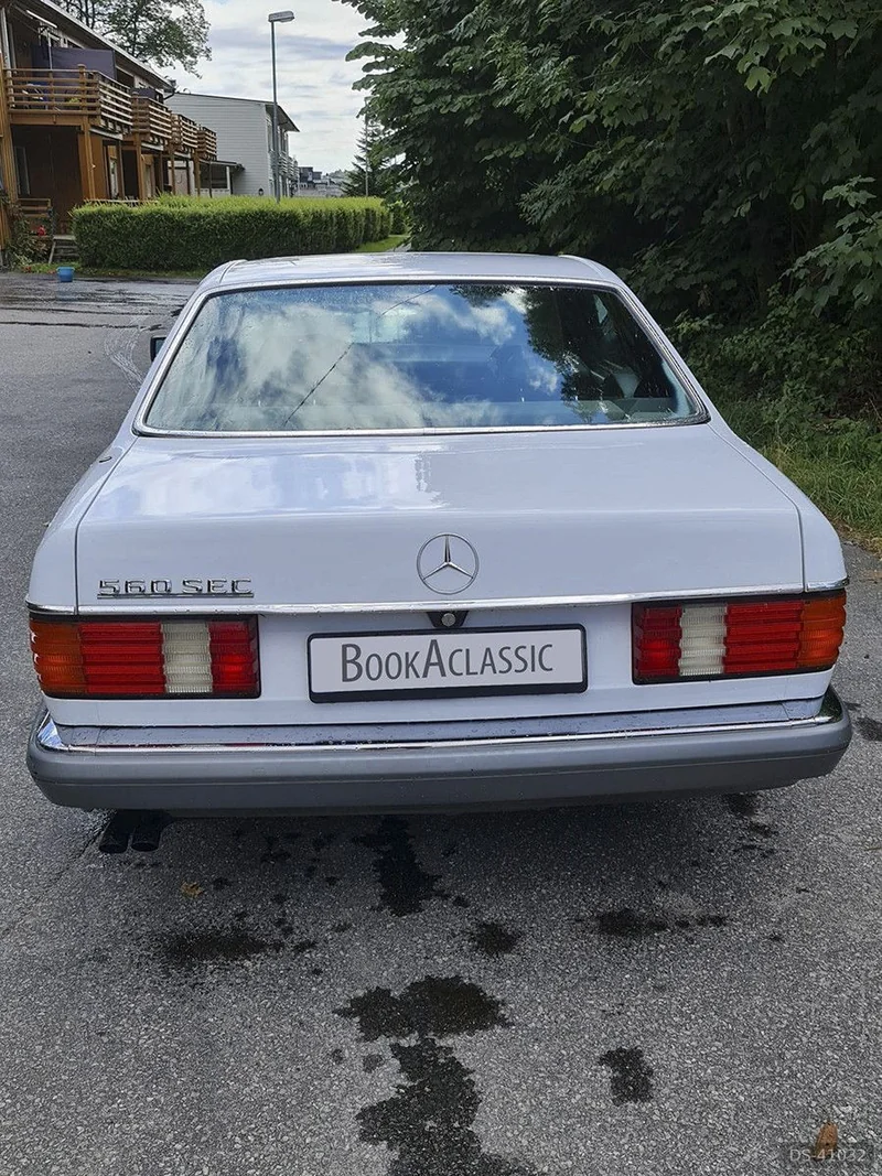 1987 Mercedes-Benz 560 in Arendal 3