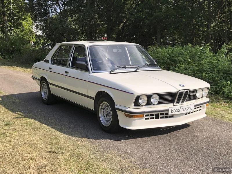 1980 BMW E12 528i M Sport in London 2