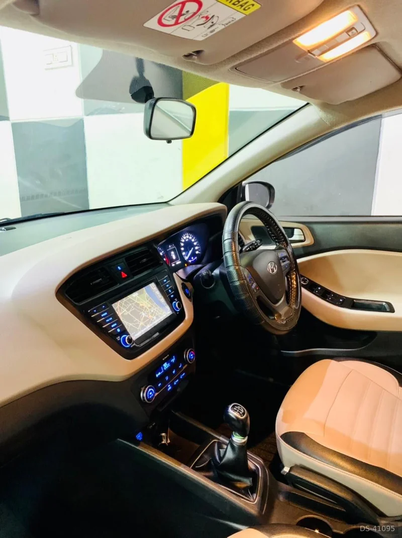 2017 Hyundai I20 in Kolkata 6