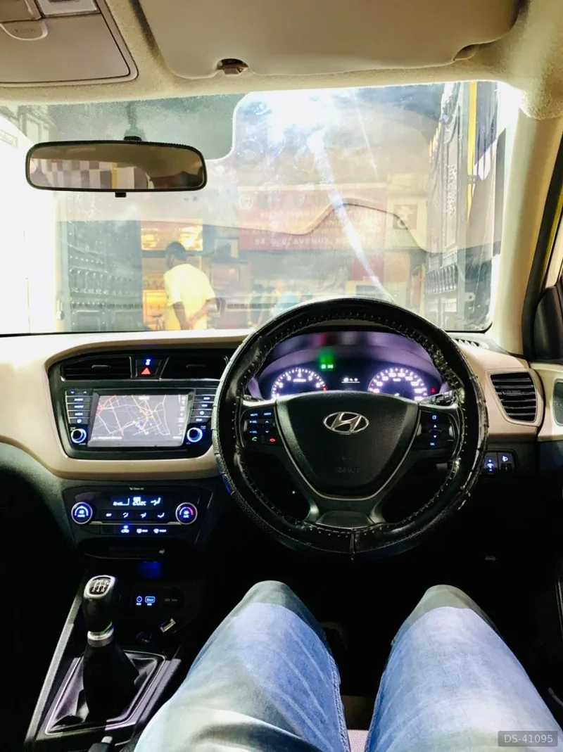 2017 Hyundai I20 in Kolkata 7