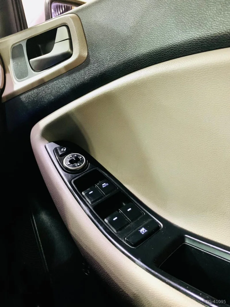 2017 Hyundai I20 in Kolkata 8