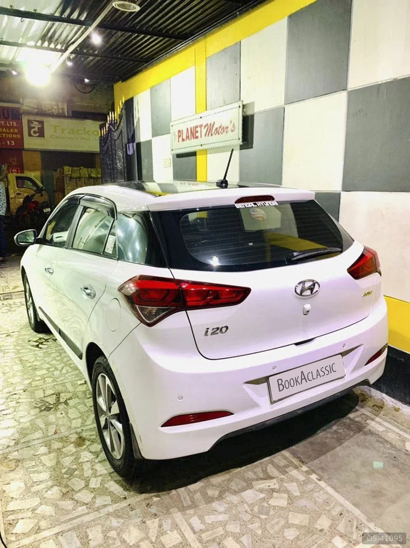 2017 Hyundai I20 in Kolkata 2
