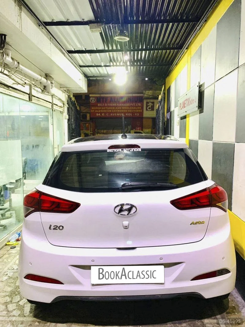 2017 Hyundai I20 in Kolkata 3