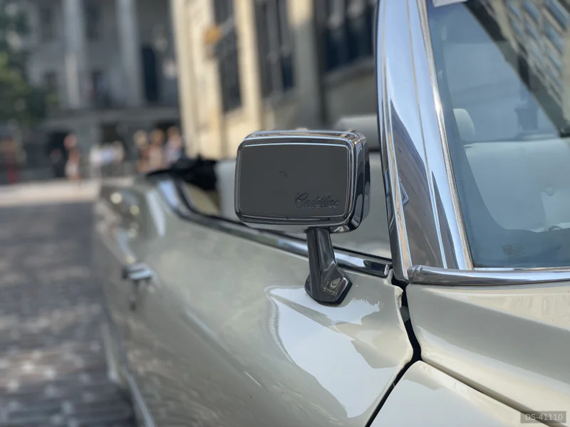 1970 Cadillac Deville in Montreal 4