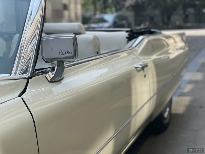 1970 Cadillac Deville in Montreal 5