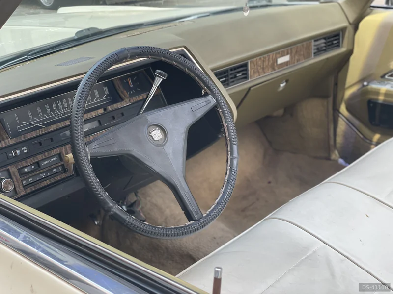 1970 Cadillac Deville in Montreal 6