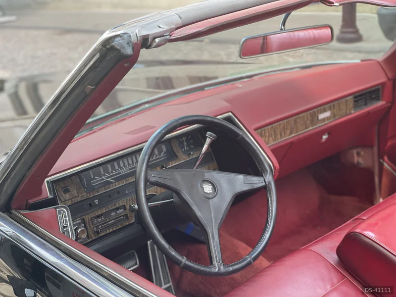1970 Cadillac Deville in Montreal 5