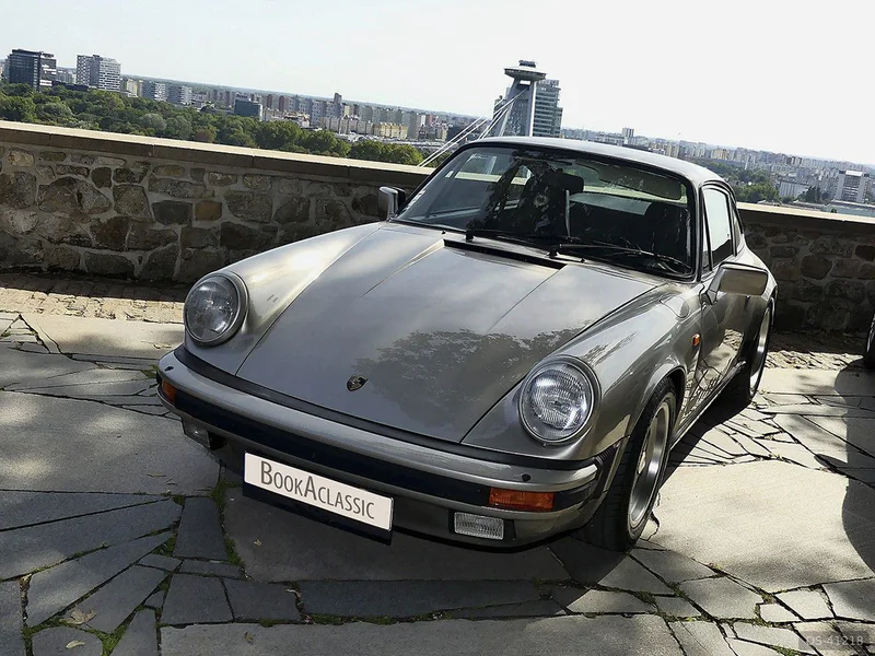 1983 Porsche 911 Carrera 3.2 in Bratislava 3