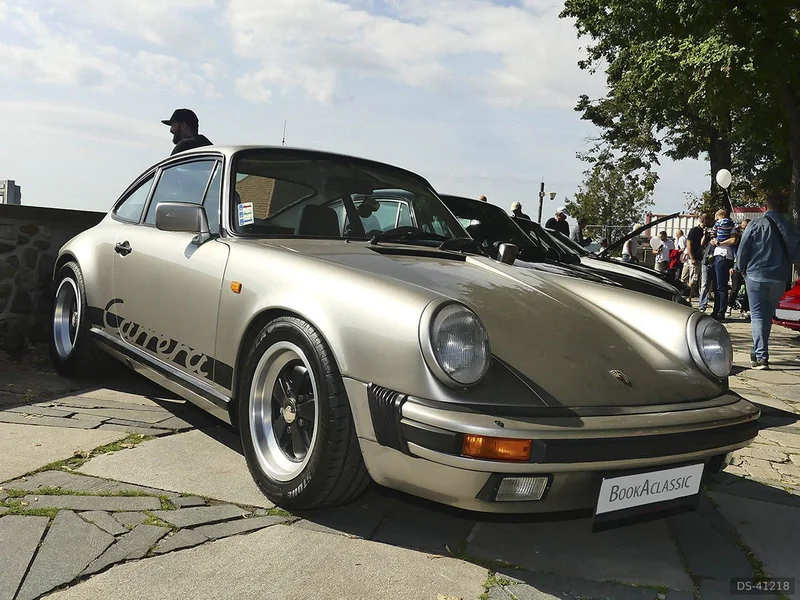 1983 Porsche 911 Carrera 3.2 in Bratislava 2