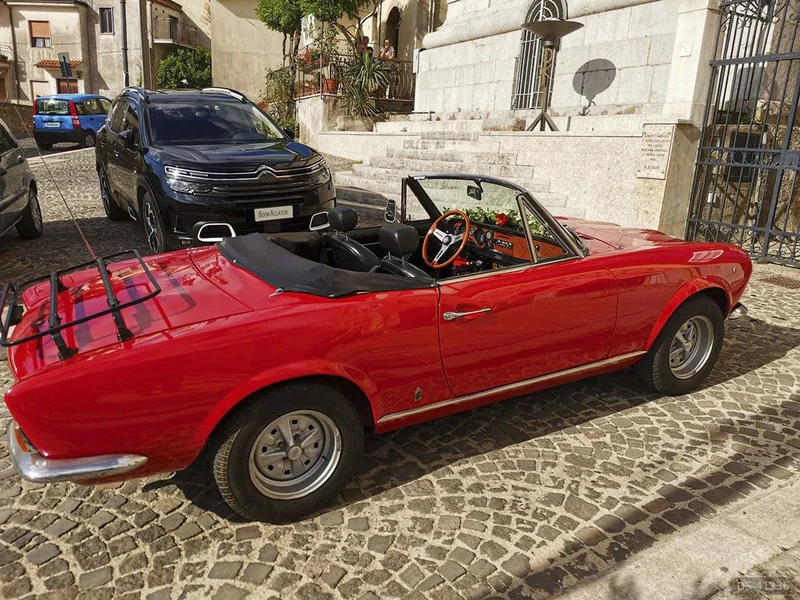 1971 Fiat 124 Sport Spider in Salerno 2